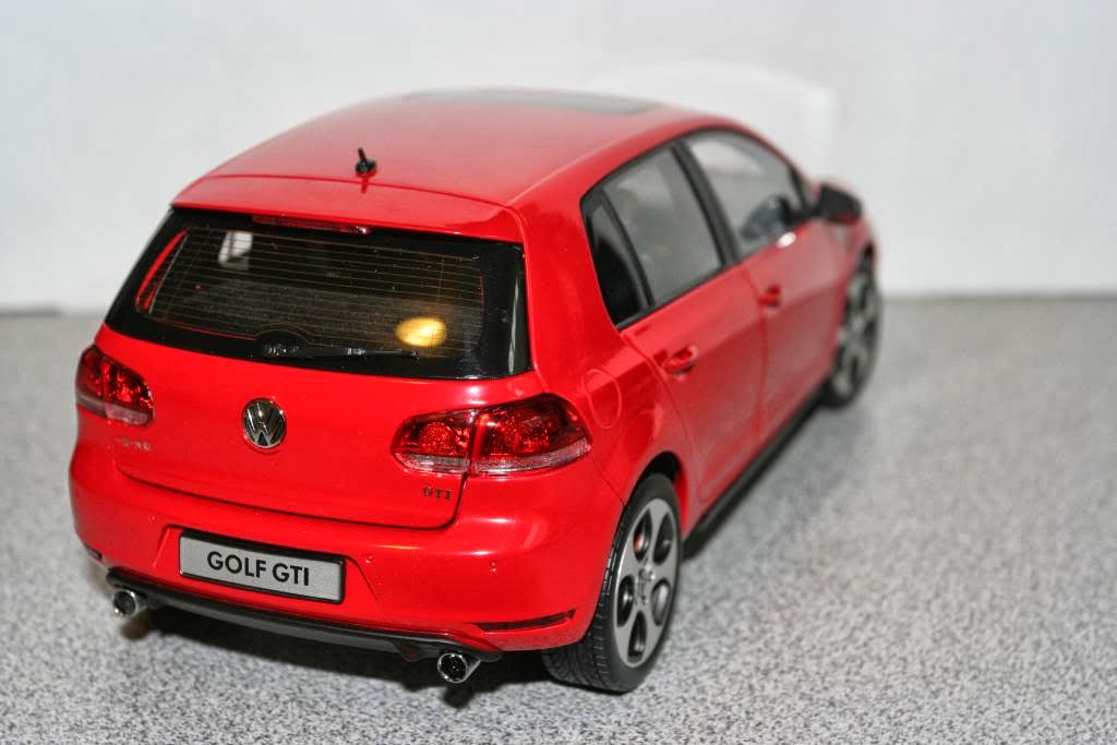 Kyosho VW Golf GTI 118
