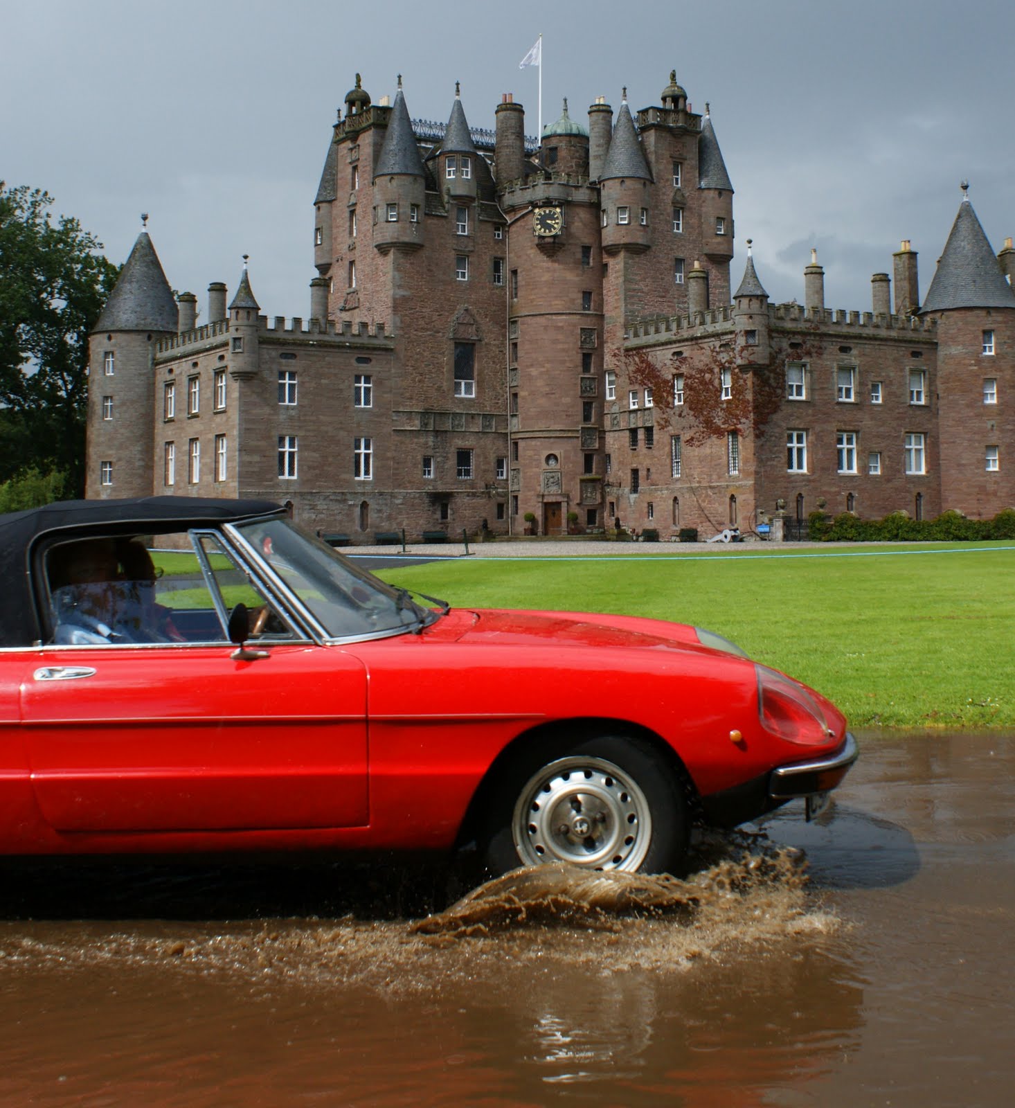 Tour Scotland Tour Scotland Photographs Sports Cars Glamis Castle