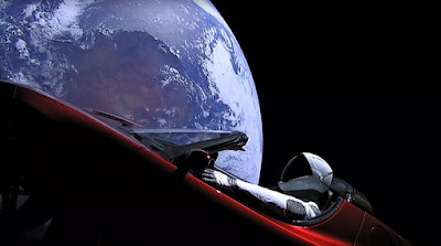 SpaceX: Το Tesla του Έλον Μασκ «ξεπέρασε» τον Άρη και πάει... πιο μακριά!  