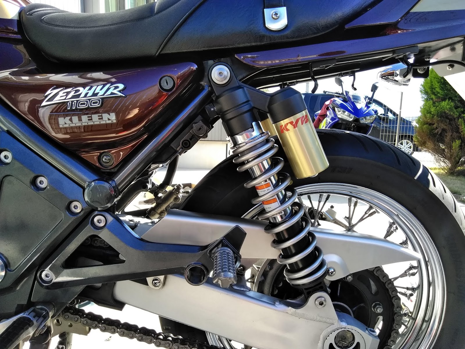 カワサキ ZRX1200 DAEG ブラックリミテッド 純正リアサスペンション