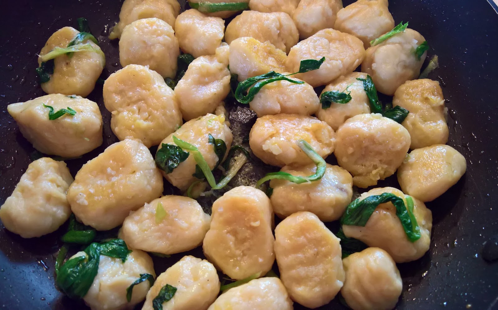 Gnocchis poêlés à l'ail des ours