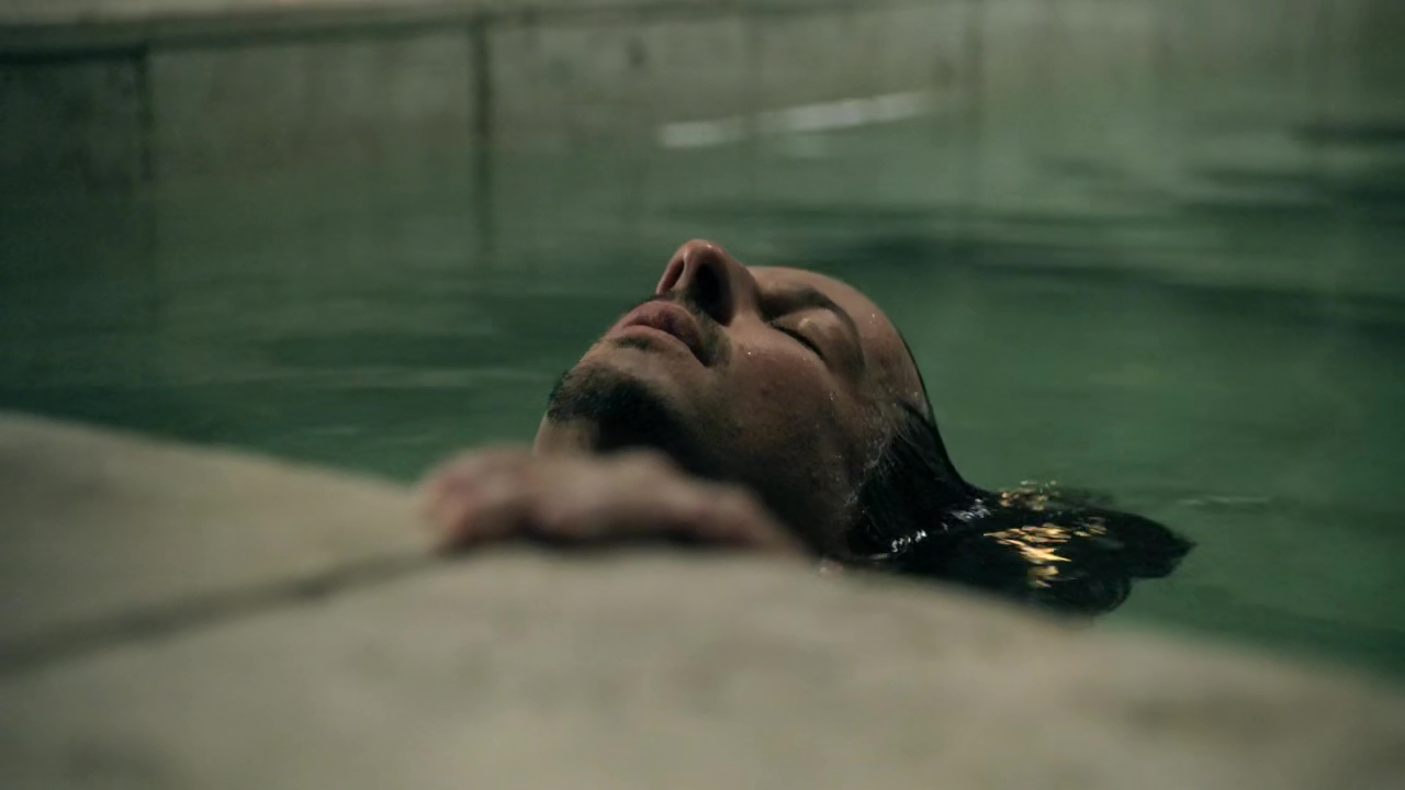 Legend Of The Seeker Saison 2 Episode 22 ausCAPS: Craig Parker shirtless in Legend Of The Seeker 2-22 "Tears"