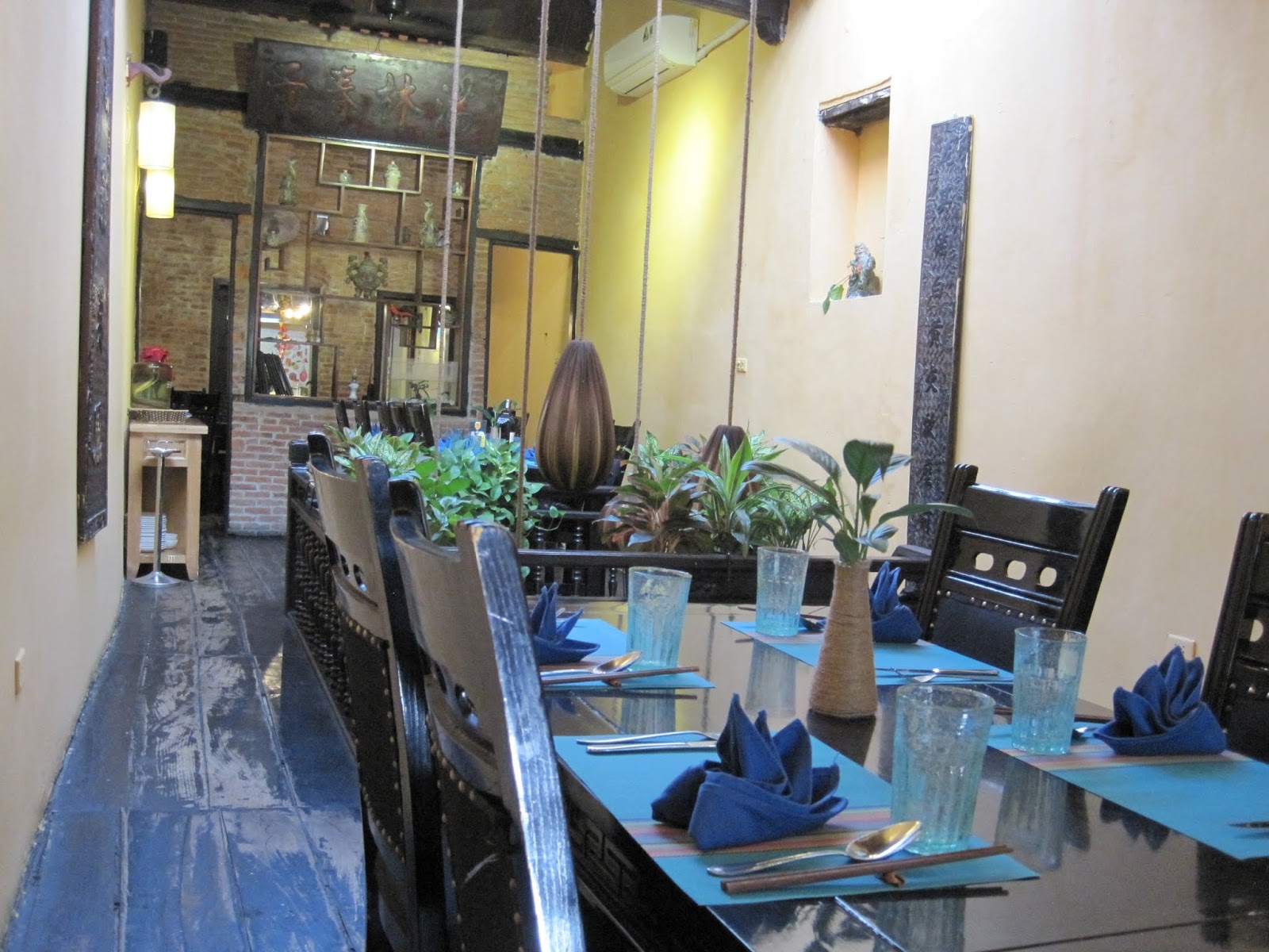 PARA VIAJES HANOI RESTAURANTE BLUE BUTTERFLY