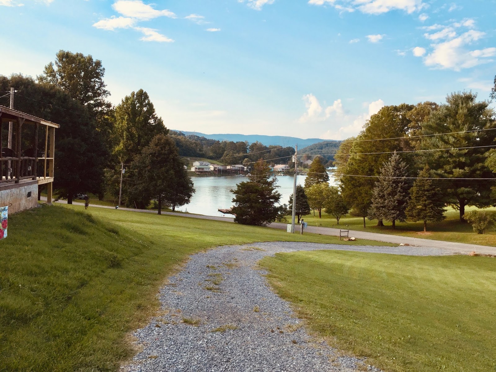 MARIETTE'S BACK TO BASICS Our Cabin Stay at The Hill by Cherokee Lake