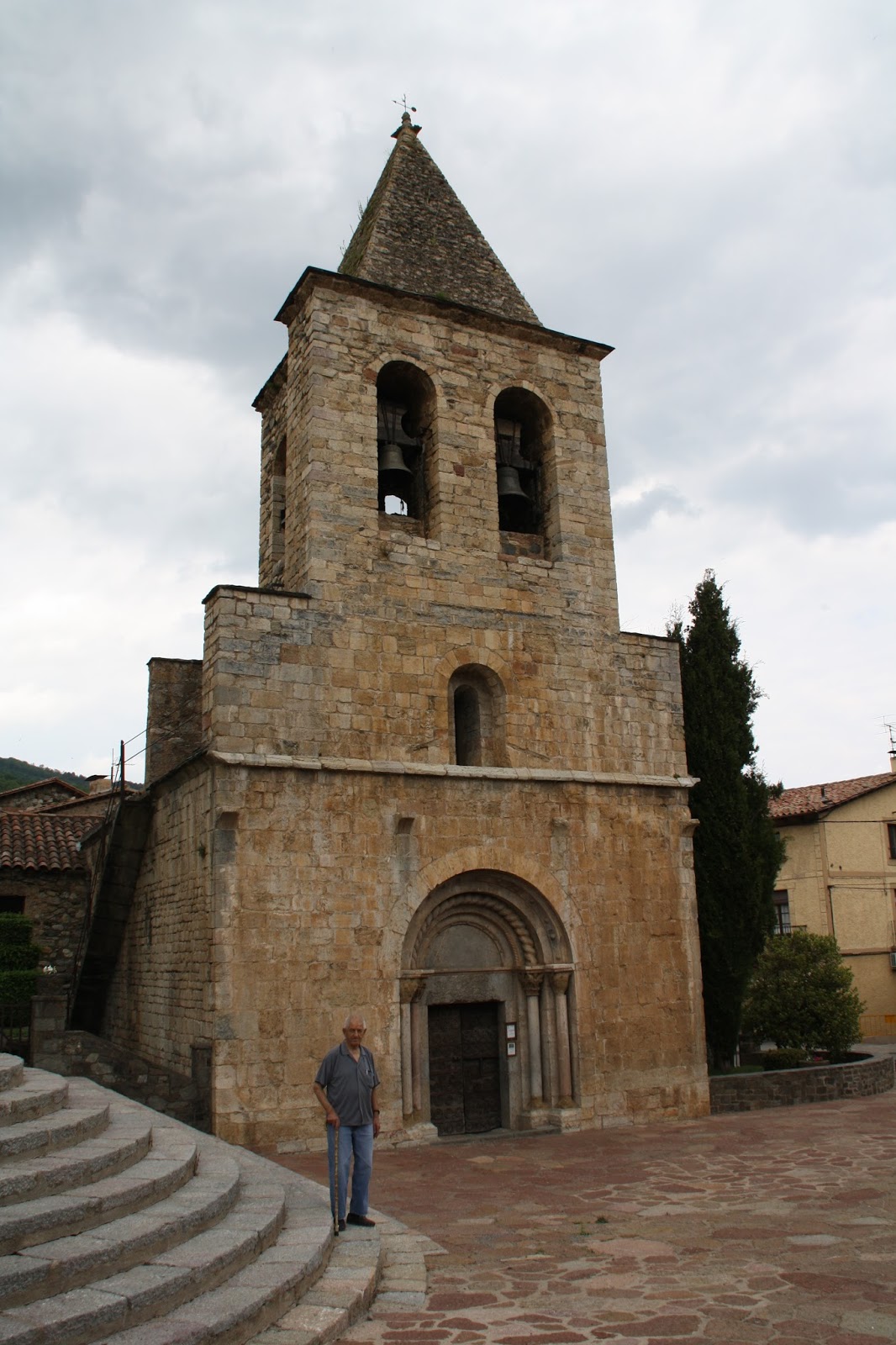 Conèixer Catalunya: ESGLÉSIA PARROQUIAL DE SANT ESTEVE DE LLANARS. EL ...