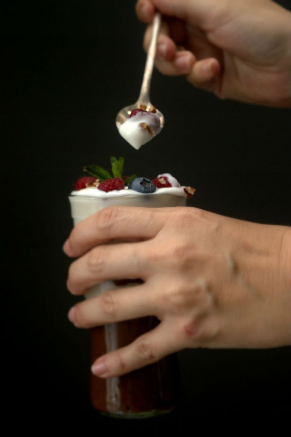 parfait-de-chia-y-cacao-con-yogur