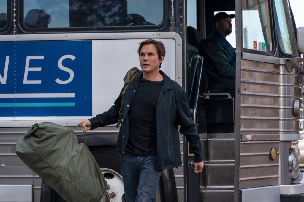 ROSWELL, NEW MEXICO Season 3 Trailer, Clip, Featurette, Images and