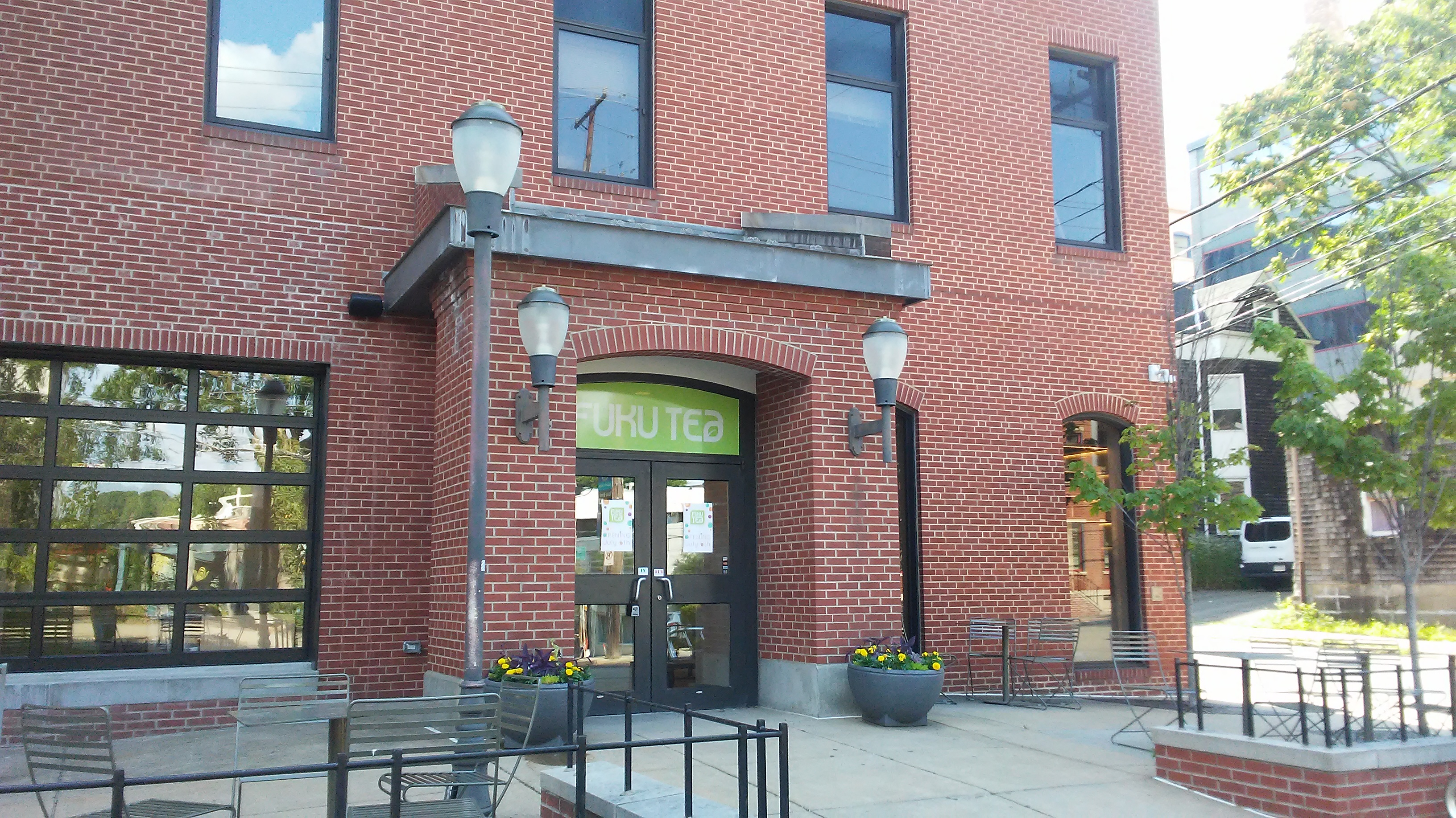 PennsylvAsia New Fuku Tea location on Craig St. opening July 6.