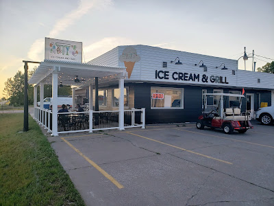 Iowa Ice Cream Road Trip at Arty's Ice Cream & Grill in Wilton, Iowa
