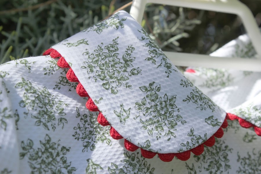 DIY Ropa de bebé: Vestido de flores y mangas de globo. patrón gratis