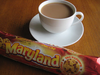 Maryland Original Chocolate Chip Cookies Packaging with Tea