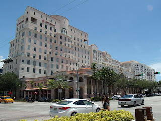 Edificios en Miracle Mile Edificios en Miracle Mile