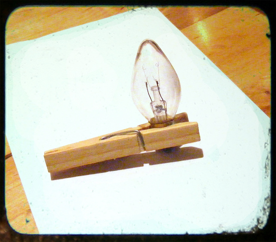 Hopemore Winter Glittered Light Bulb Tutorial