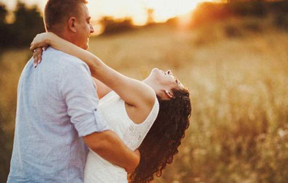 想要讓女人心動，最重要的絕對是這4點！