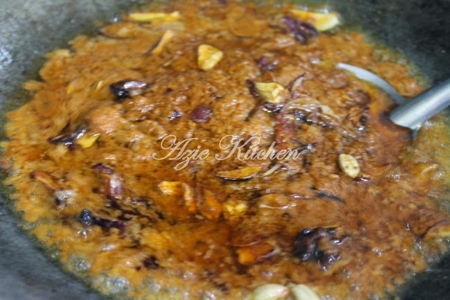 Kari Ayam Stail Kelantan - Azie Kitchen