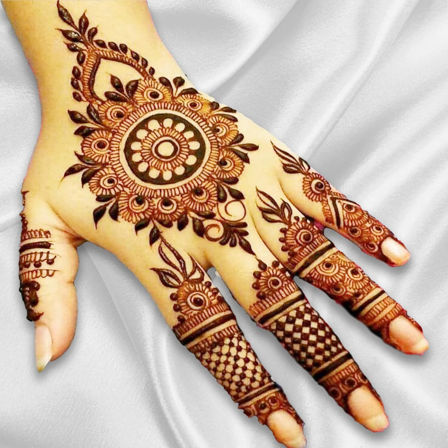 Mehndi Designs – Beautiful Simple Mehndi Designs # 33