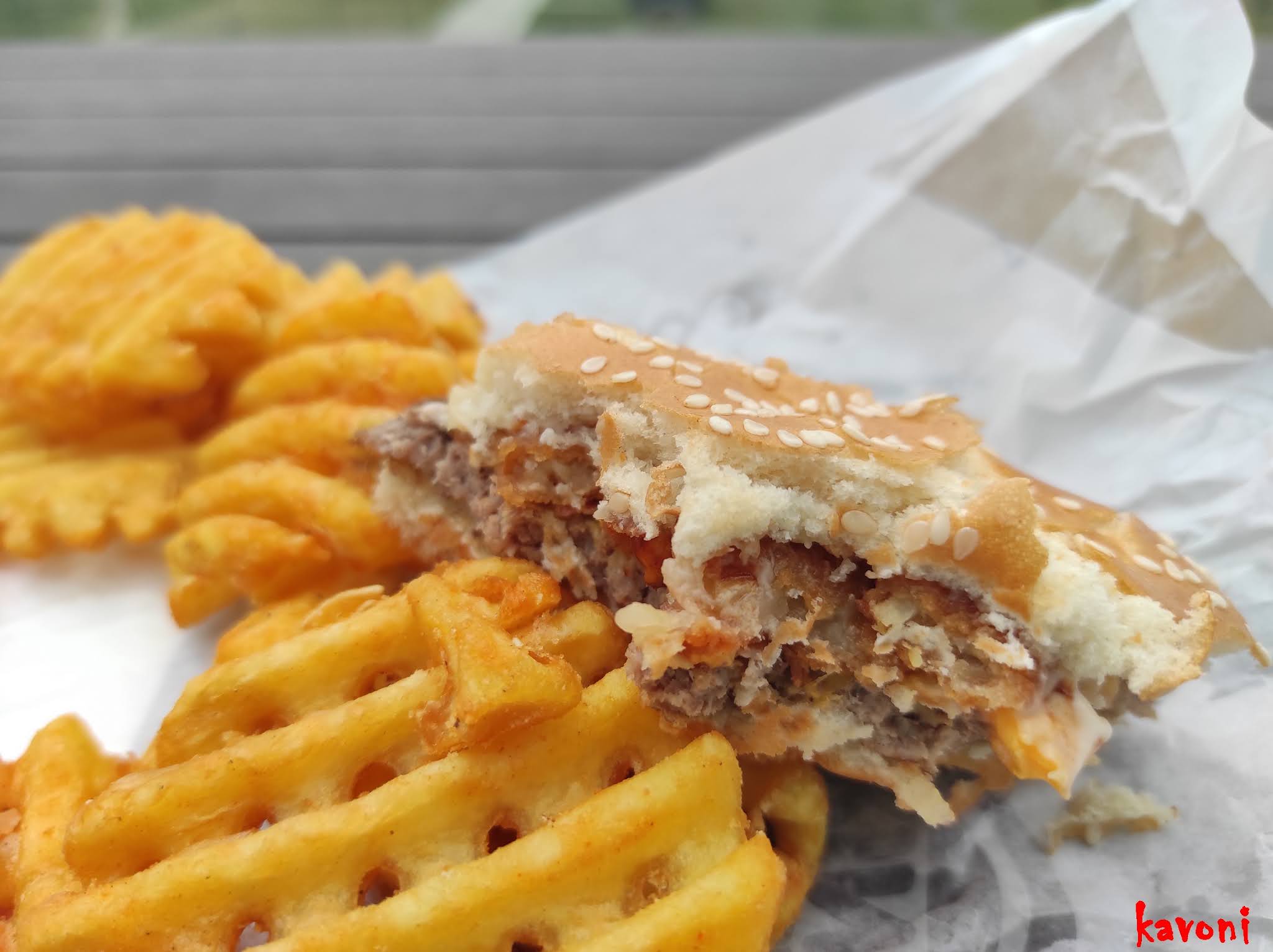 kavoniho žrádlo Rodeo Bacon King, Burger King