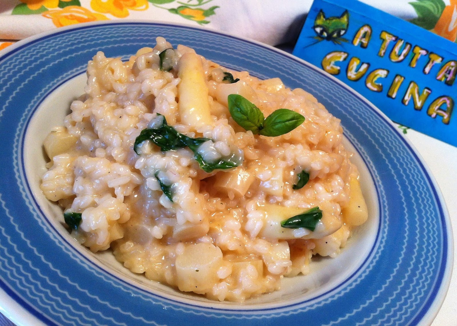A TUTTA CUCINA RISOTTO con ASPARAGI BIANCHI e BASILICO