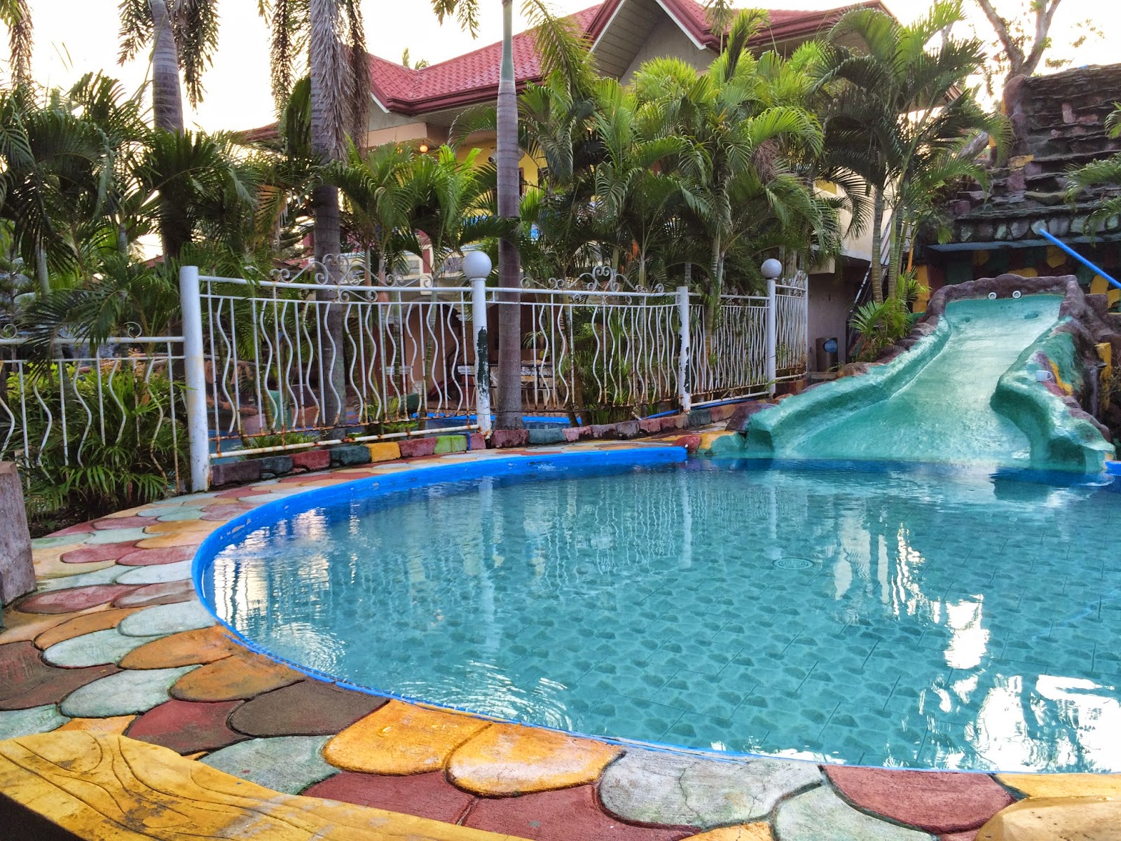 Weekend Getaway: Bahay ni Kuya Resort and Hotel - Life After Allie