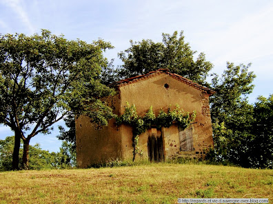 Cabanes de vignes d'Auvergne