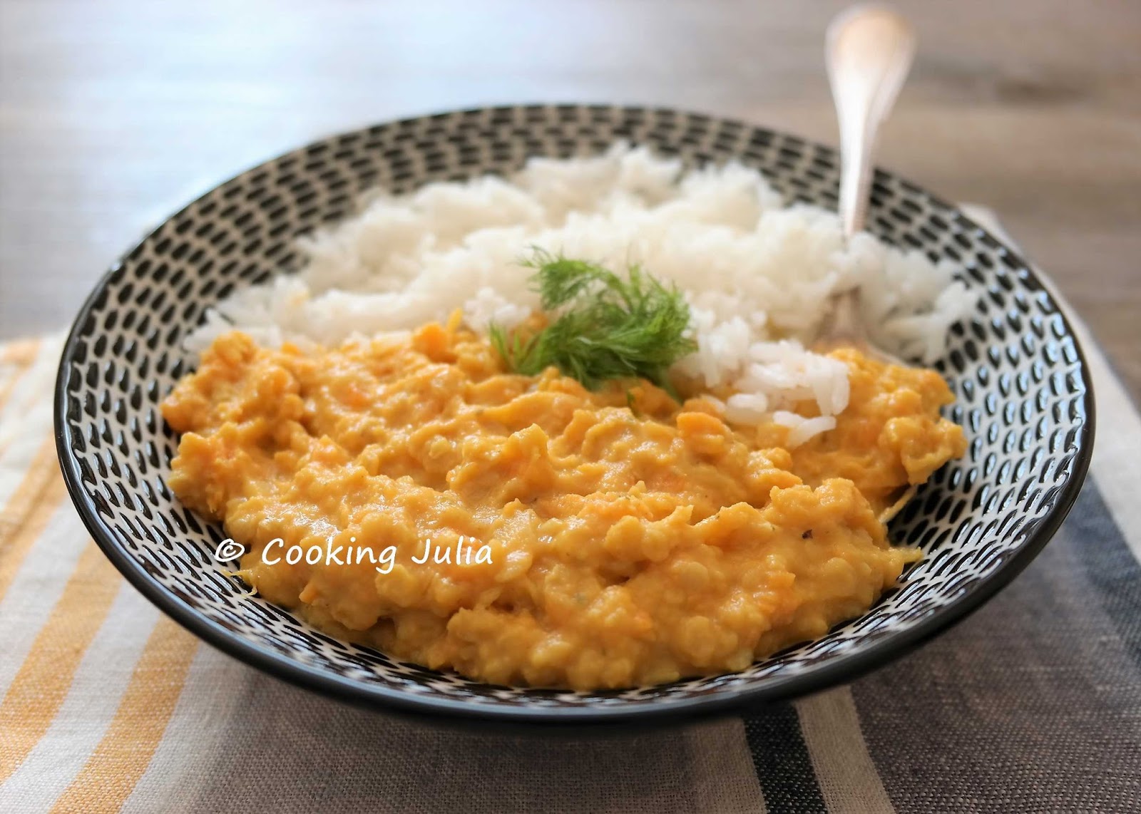 Il y a déjà pas mal de recettes de dhal sur le blog, Il est vrai que ce plat d\u0027origine indienne est toujours très apprécié à la maison ; et je constate,