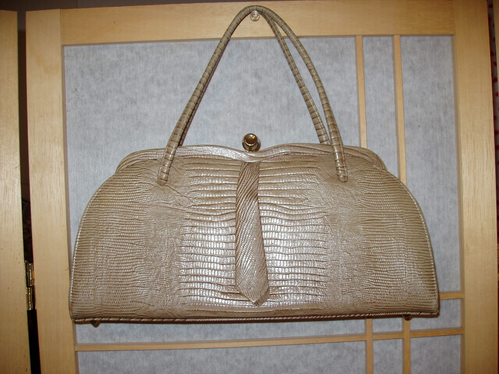 Yistrut Every Woman Needs A Vintage 50 s Bag 
