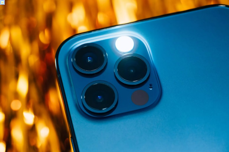 من المتوقع أن يأتي iPhone 13 بنفس الأحجام الأربعة مثل iPhone 12 من المتوقع أن يأتي iPhone 13 بنفس الأحجام الأربعة مثل iPhone 12