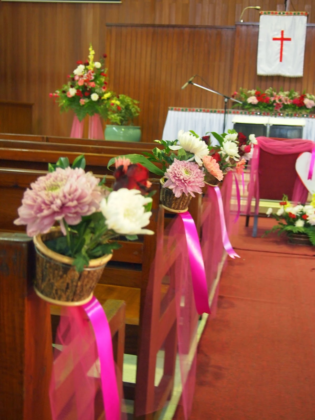 KEIKO FLORIST Dekorasi  Pemberkatan Pernikahan di Gereja  