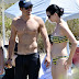 Ooops, Orlando Bloom Nekat Bugil Di Pantai