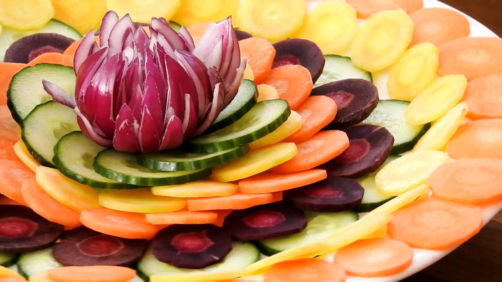 Italypaul Art In Fruit Vegetable Carving Lessons Art In Onion