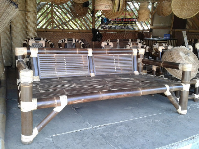cara membuat meja dari bambu tanpa paku, cara membuat meja lesehan dari bambu, FURNITURE BAMBU, harga kursi bambu panjang, harga kursi bambu sudut, KURSI BAMBU, kursi bambu 100 ribu, kursi bambu bandung, kursi bambu murah, kursi bambu panjang sederhana, kursi bambu santai, kursi bambu sederhana, kursi bambu surabaya, kursi bambu surabaya, kursi dari bambu, MEJA BAMBU, meja bambu lesehan, meja bambu minimalis, meja bambu sederhana, meja bambu unik, meja tv dari bambu, ukuran kursi bambu,