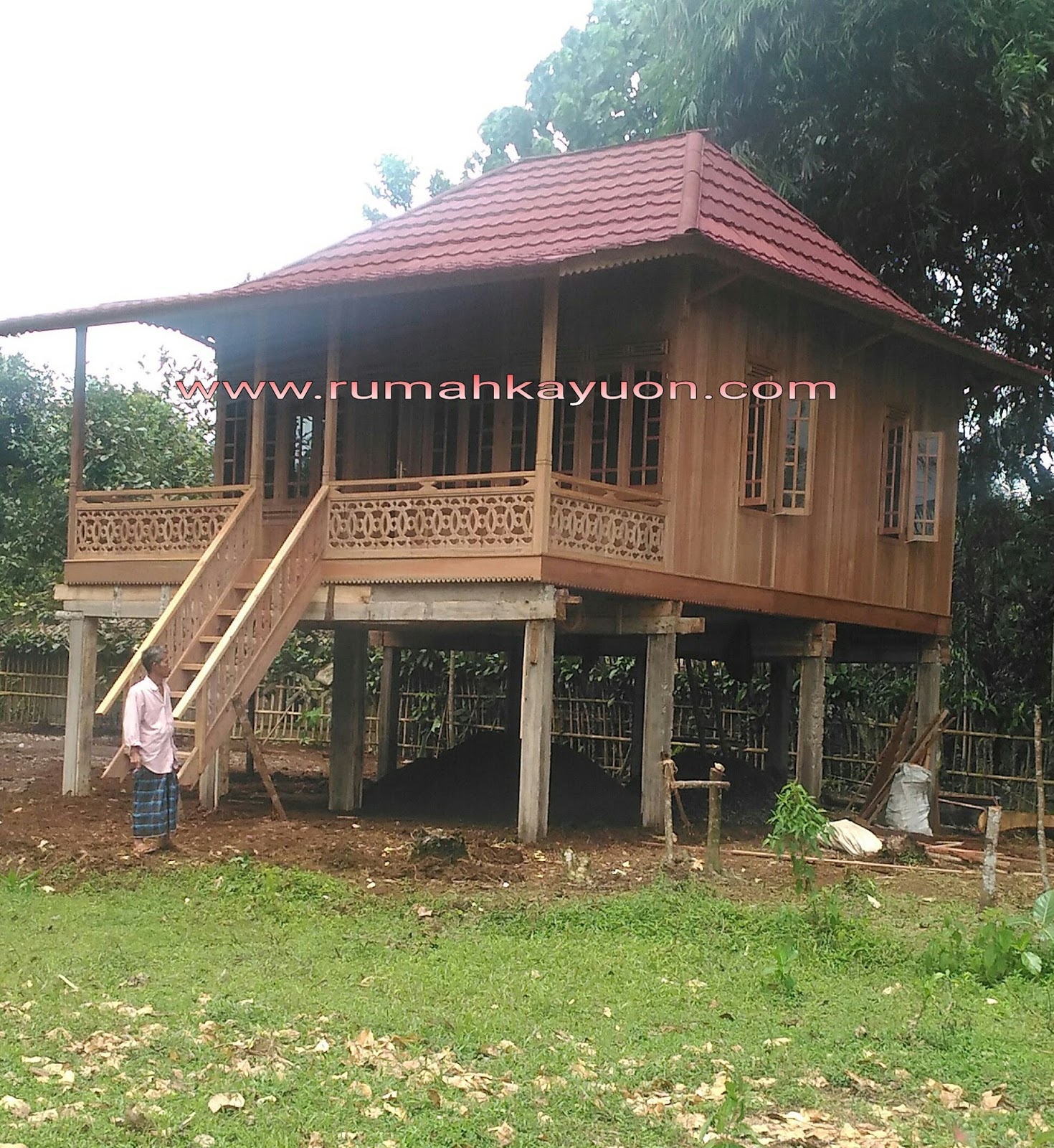 Pemasangan di daerah sukabumi produk rumah kayu bongkar pasang (knock