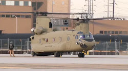 Boeing giao hàng trực thăng Chinook CH-47F thứ 500 cho Quân Đội Hoa Kỳ