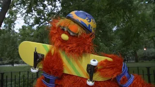 Murray game skateboard, What's Missing, Sesame Street Episode 4312 Elmo and Zoe's Hat Contest season 43