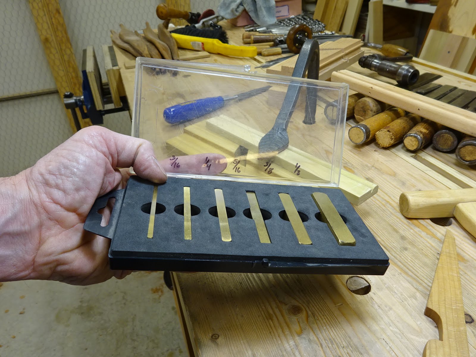 Woodworking in a Tiny Shop Make a Beading Plane