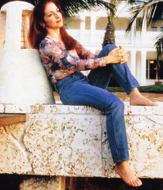 40 Beautiful Photos of Gloria Estefan in the 1980s ~ Vintage Everyday