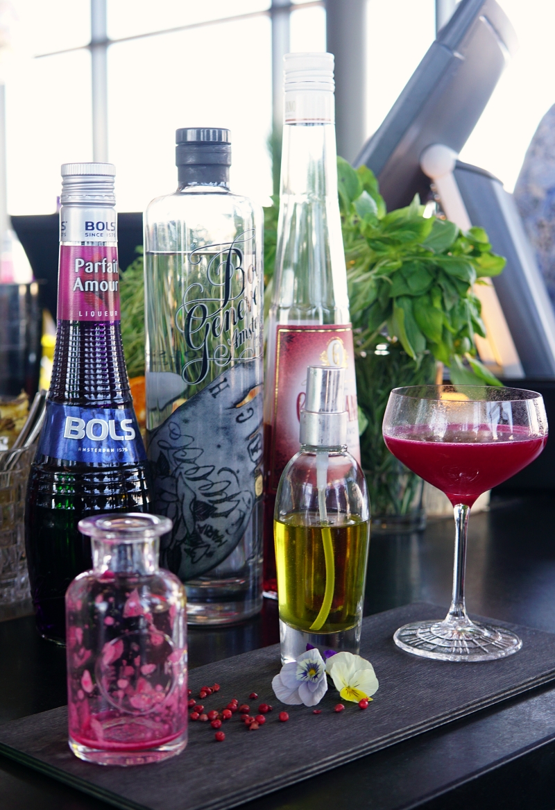 Bols masterclass cocktailkurssi genevier coctail_masterclass, lucas_bols, likööri, coctail, clarion_helsinki