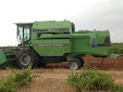 Cereal harvesting days... machinery has changed a lot / Cosecha de cereales... mucho ha cambiado la maquinaria