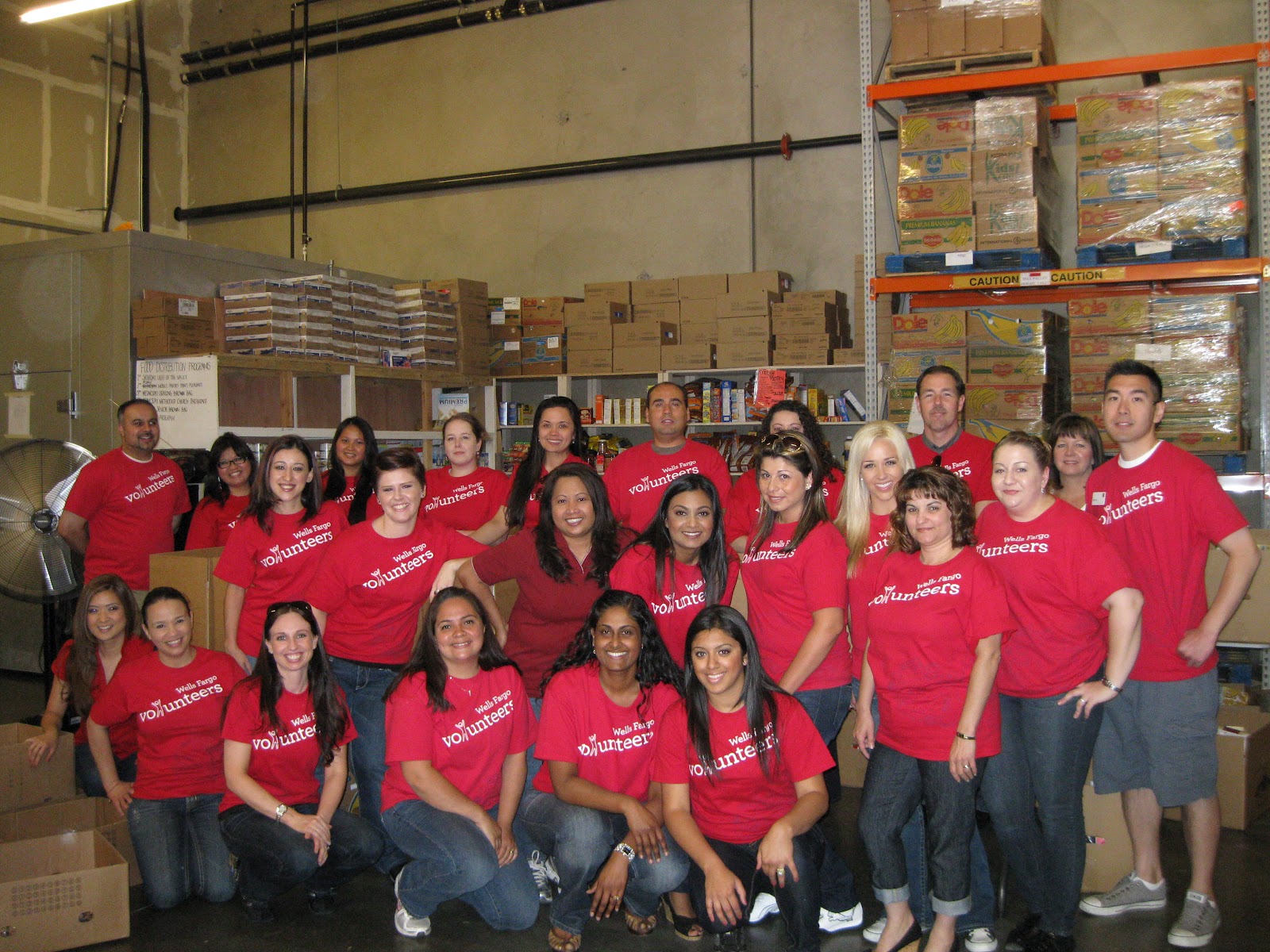 Elk Grove Food Bank Services Wells Fargo Volunteers at EGFBS