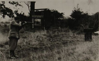 Palvary bullet proof aviation fuel tank - field test (Nat Archives - KV 2/616) Palvary bullet proof aviation fuel tank - field test (Nat Archives - KV 2/616)
