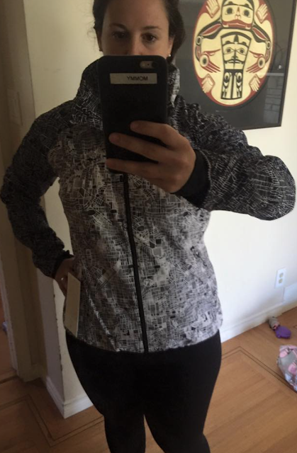 https://api.shopstyle.com/action/apiVisitRetailer?url=http%3A%2F%2Fshop.lululemon.com%2Fp%2Fwomens-outerwear%2FGather-Me-Slightly-Jacket%2F_%2Fprod1370023%3Foref%3Dhttps%253A%252F%252Fwww.google.ca%252F%26rd%3Dtrue&site=www.shopstyle.ca&pid=uid6784-25288972-7