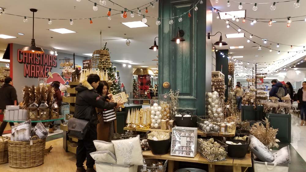 Toronto Grand Prix Tourist A Toronto Blog Hudson's Bay Holiday