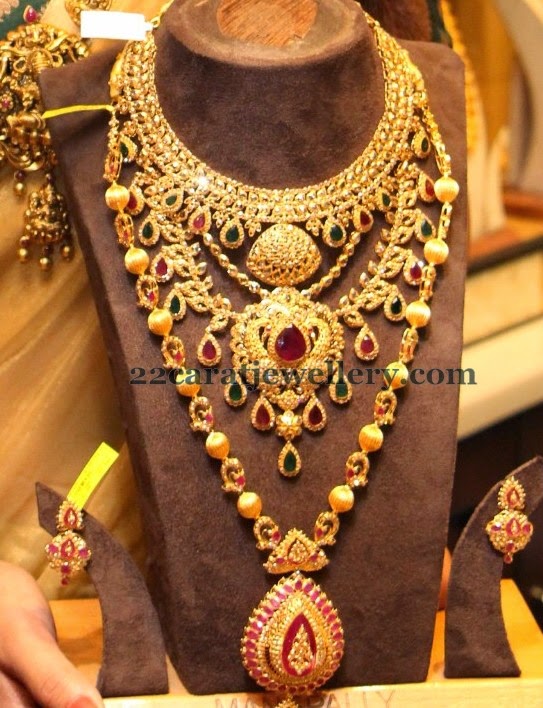 Attractive Gemstone Jewelry by Manepally Jewellery Designs