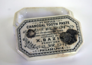 Charcoal toothpaste