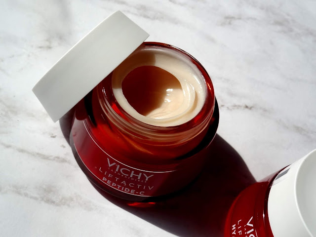 Vichy LiftActiv Peptide-C Cream and LiftActiv Hyalu Mask Review, PHotos