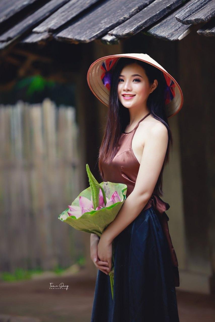 Gallery - Vietnamese model Le Song Ngan - Beauty and the lotus - P5