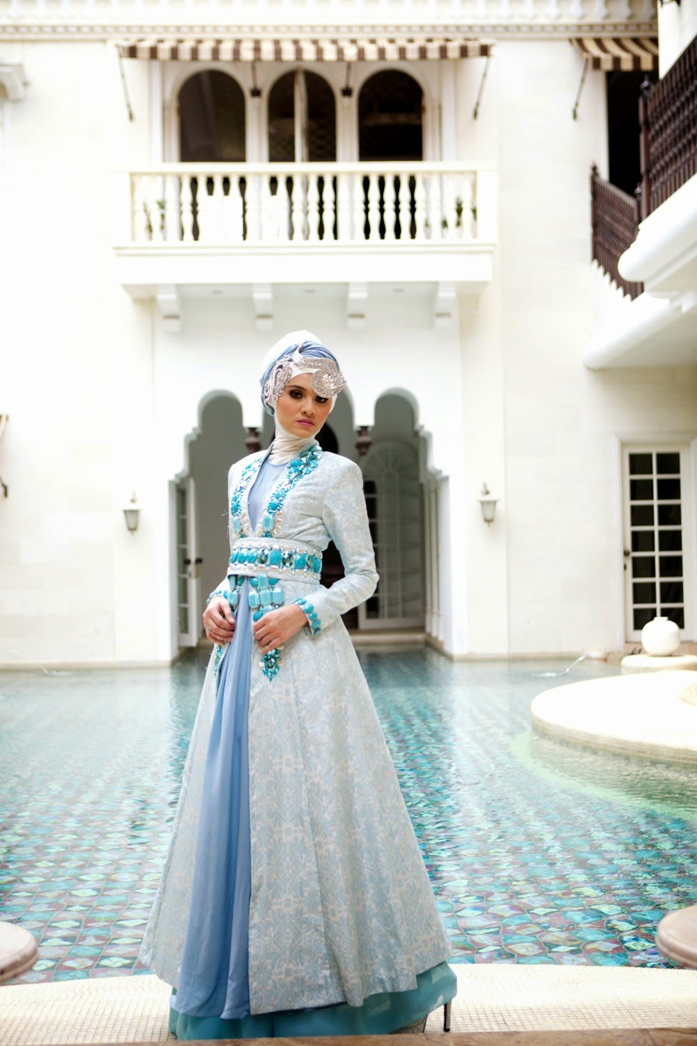  Model  gaun  pesta muslim  elegan  dan cantik terbaru  Gaya 
