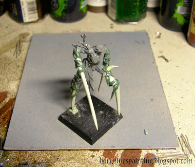 WIP photo of the conversion of a Sylvaneth Dryad, showing final stage of the process, where thin strips of greenstuff were used to connect the sculpted limbs with the plastic body.