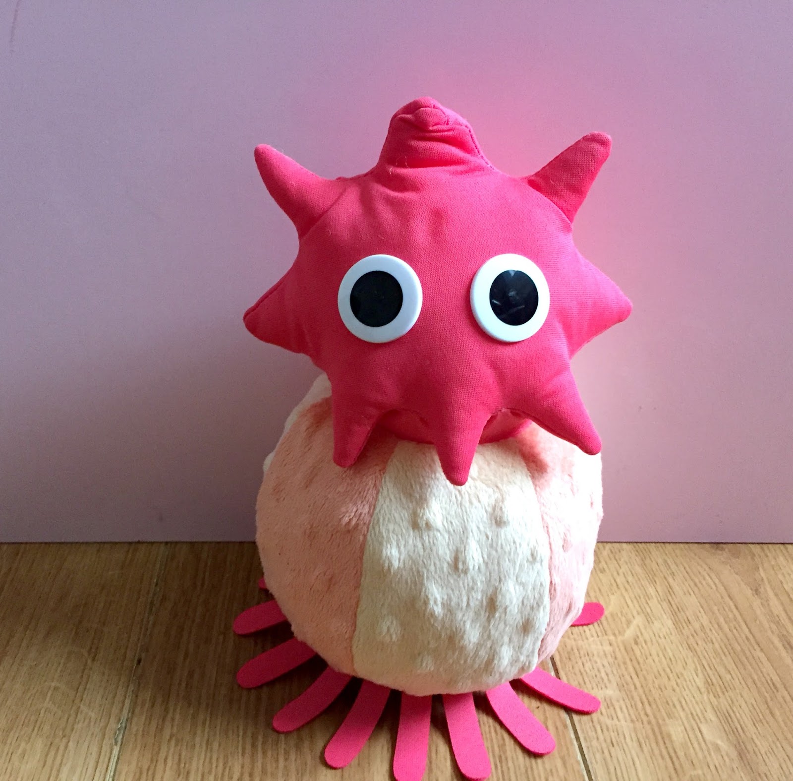 twirlywoos peekaboo toy