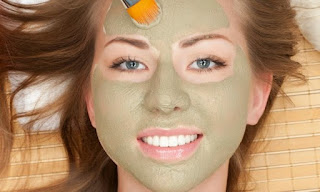Masque visage maison à l'argile verte et au citron